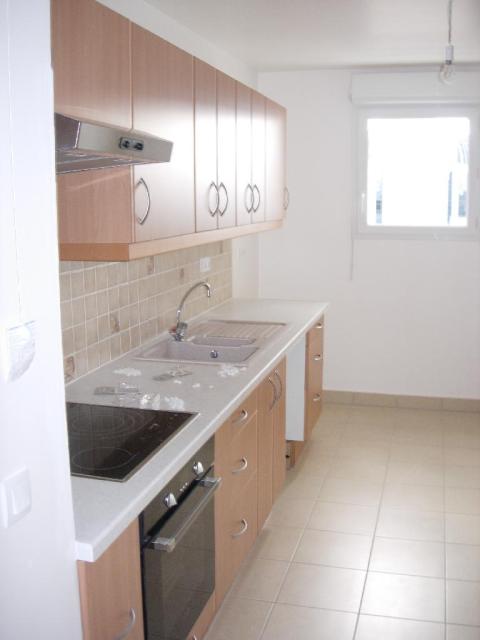 Location appartement T3 Montigny le Bretonneux - Photo 3