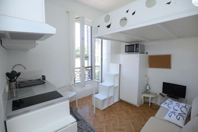 Location studio Marseille 07 - Photo 1
