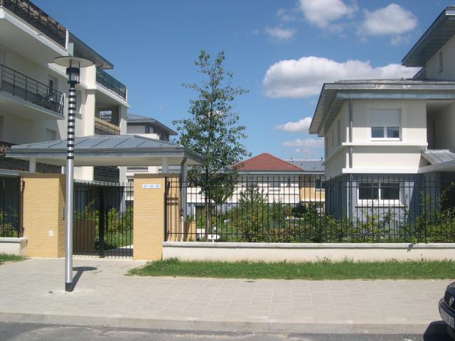 Location appartement T3 Bussy St Georges - Photo 2