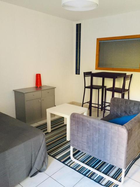 Location studio St Etienne - Photo 2