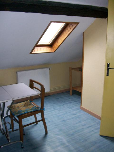 Location Chambre Meublee Avec Toilettes A Amiens 330 15 M