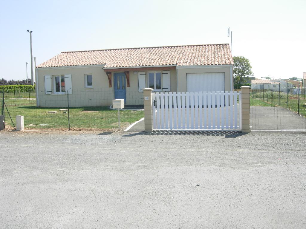 Location maison F5 Maille - Photo 3
