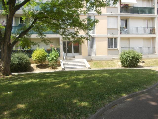 Location appartement T1 Villeurbanne - Photo 1