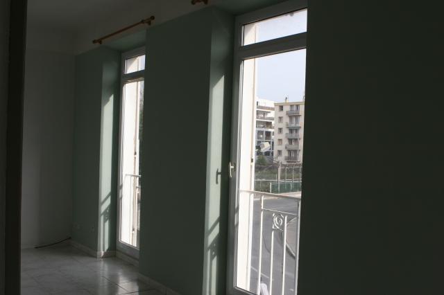 Location appartement T3 Marseille 04 - Photo 2