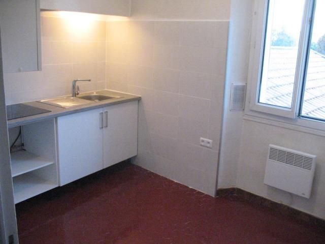 Location appartement T2 Marseille 08 - Photo 2