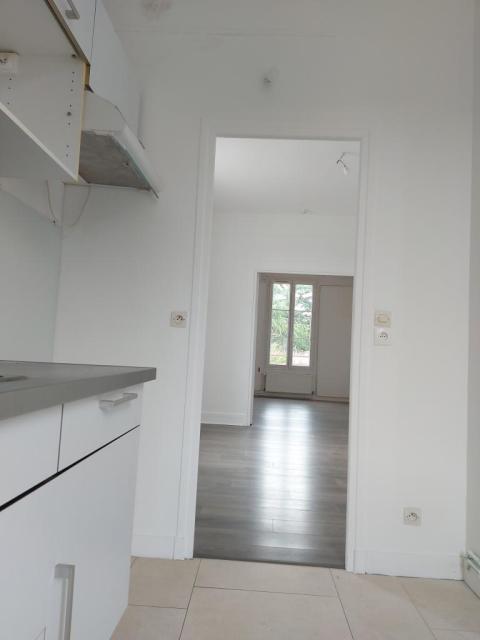 Location appartement T2 Les Essarts le Roi - Photo 5