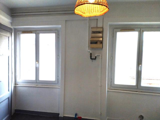 Location appartement T2 St Etienne - Photo 2