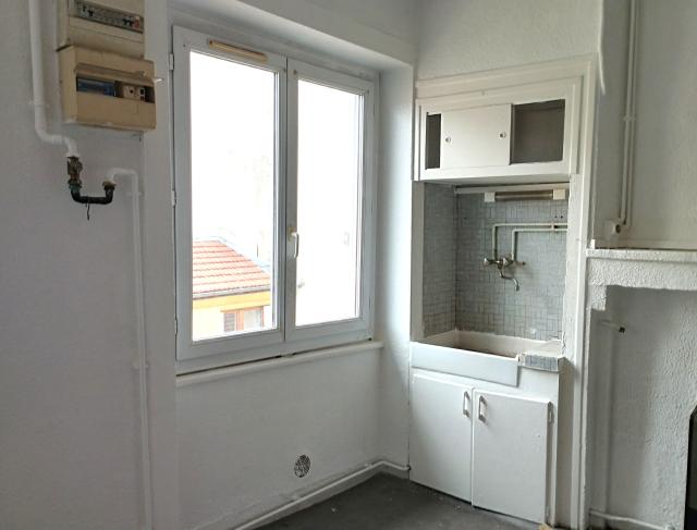 Location appartement T2 St Etienne - Photo 4