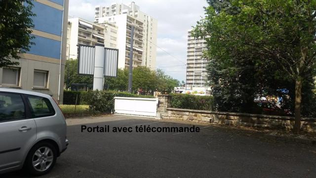 Location appartement T2 St Etienne - Photo 8