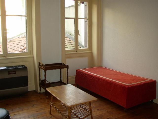 Location appartement T2 St Etienne - Photo 2