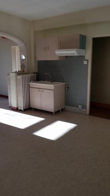 Location appartement T2 Montlucon - Photo 2