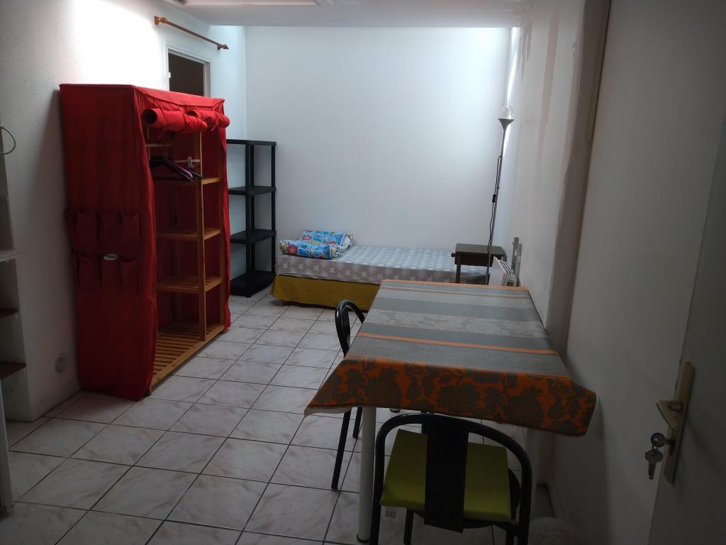 Location de studio à Amiens (80000) entre particuliers