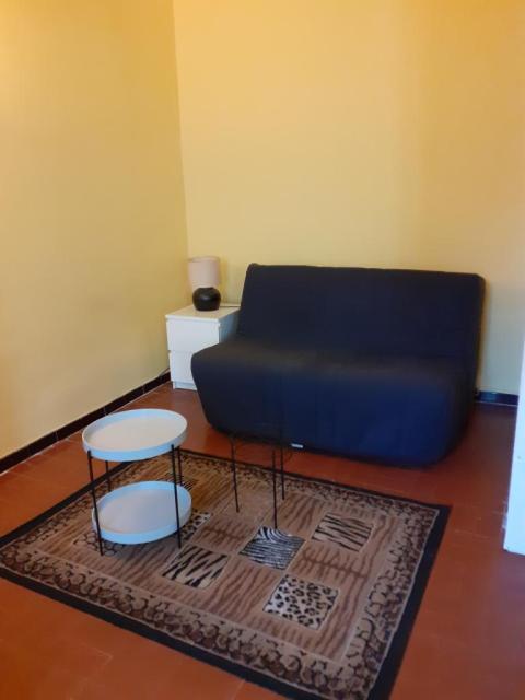 Location studio Marseille 05 - Photo 2
