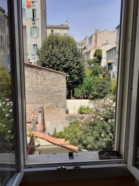Location studio Marseille 05 - Photo 3