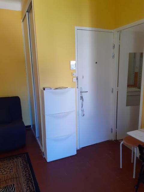 Location studio Marseille 05 - Photo 4