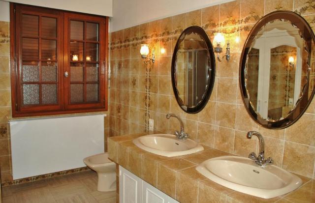 Location maison F8 St Just le Martel - Photo 2