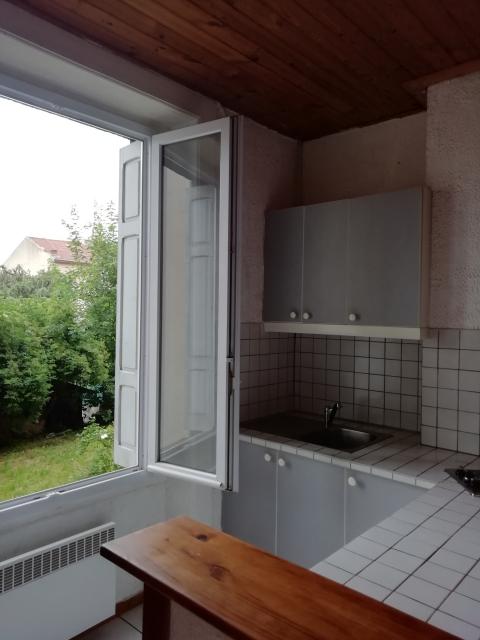 Location appartement T1 St Etienne - Photo 5