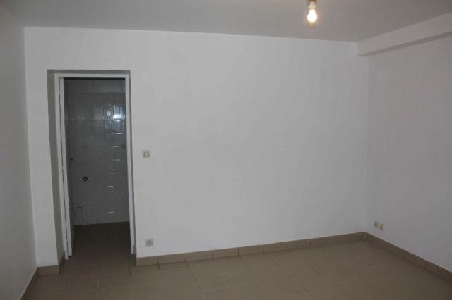 Location appartement T2 La Ferte sous Jouarre - Photo 3
