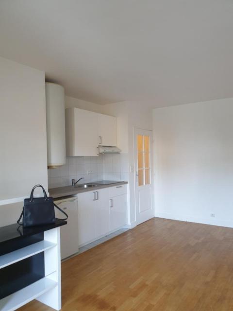 Location studio Le Perreux sur Marne - Photo 2