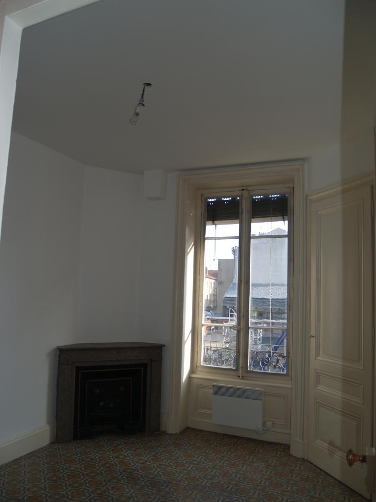 Location appartement T2 Oullins - Photo 2