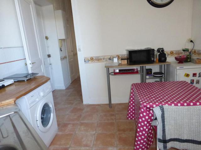 Location appartement T1 Lyon 6 - Photo 1