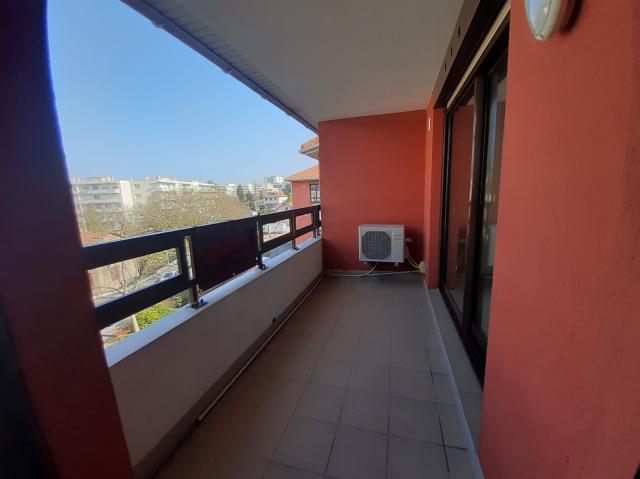 Location appartement T2 Decines Charpieu - Photo 3