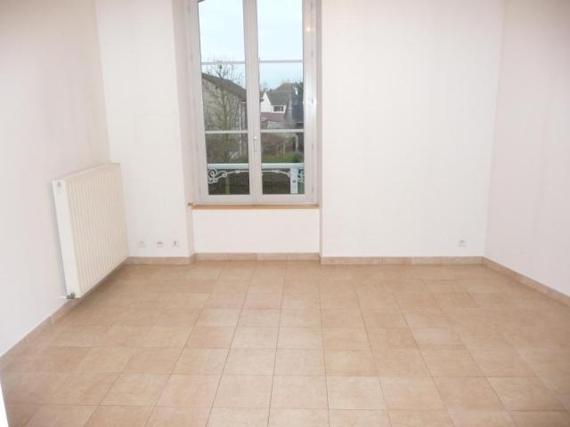 Location appartement T3 Sens - Photo 3