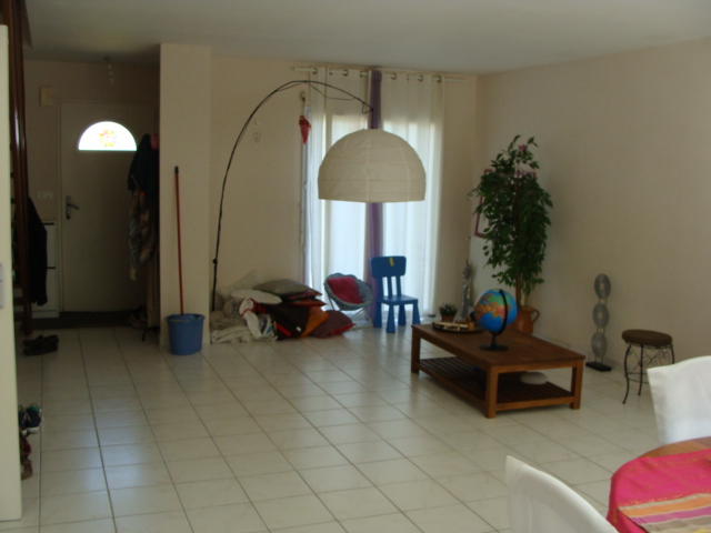 Location maison F6 Angers - Photo 2