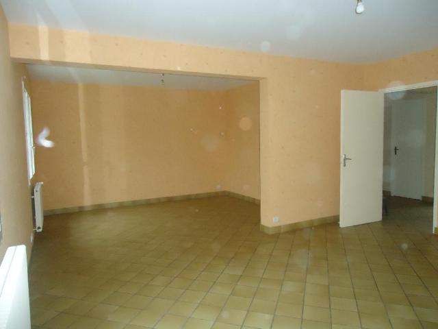 Location maison F5 St Denis en Val - Photo 2