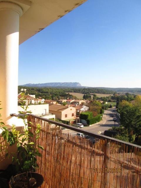 Location appartement T2 Venelles - Photo 1