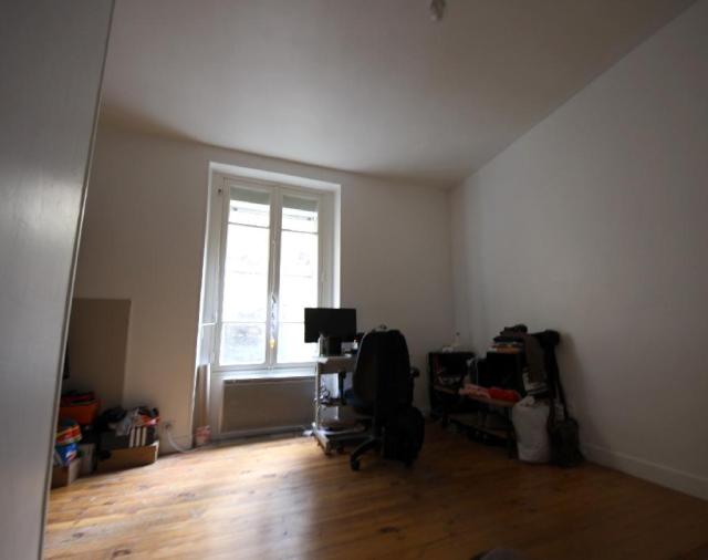Location appartement T1 Paris 12 - Photo 2