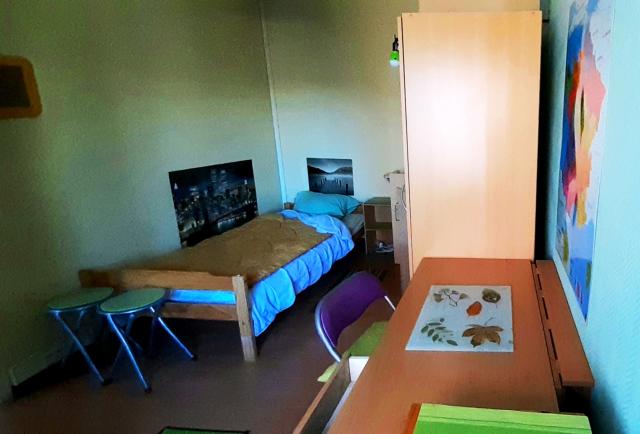 Location Chambre Meublee Avec Toilettes A Wattrelos 300 12 M