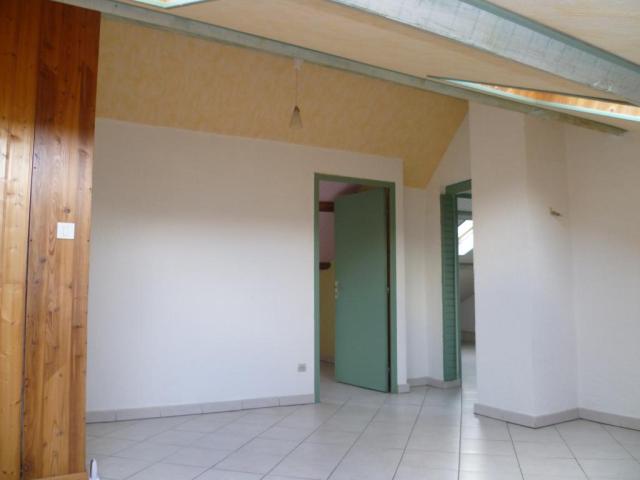 Location appartement T2 Montcusel - Photo 3