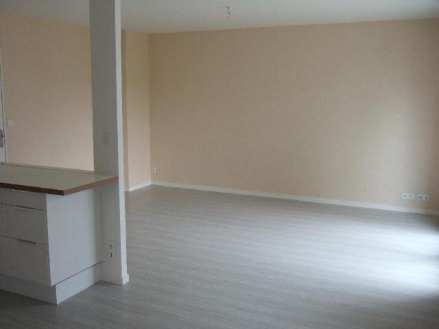 Location appartement T3 St Jacques de la Lande - Photo 2
