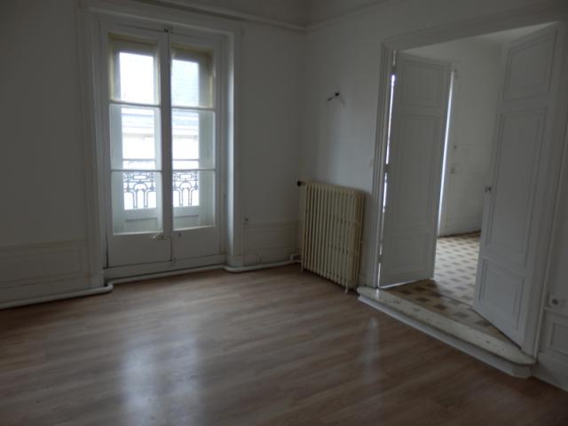 Location appartement T6 St Etienne - Photo 2