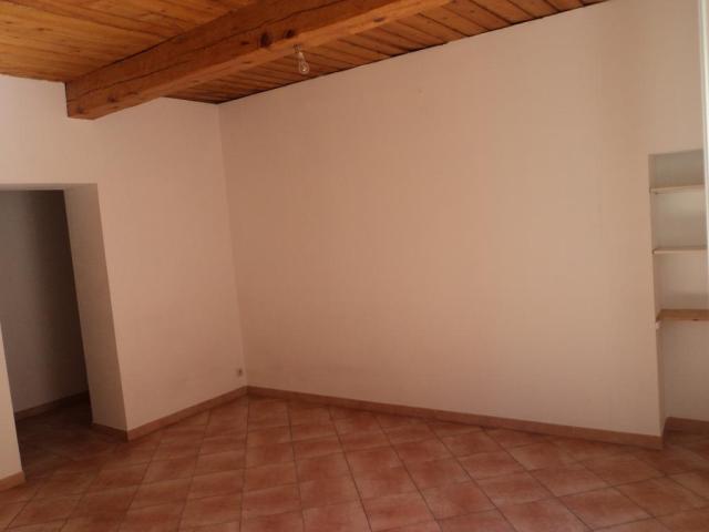 Location appartement T2 Signes - Photo 3