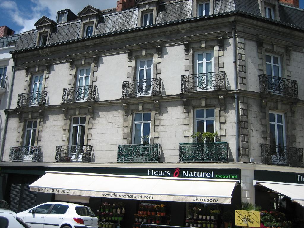 Location Studio meublé inclus sur Nantes (350 euros) 13 m²