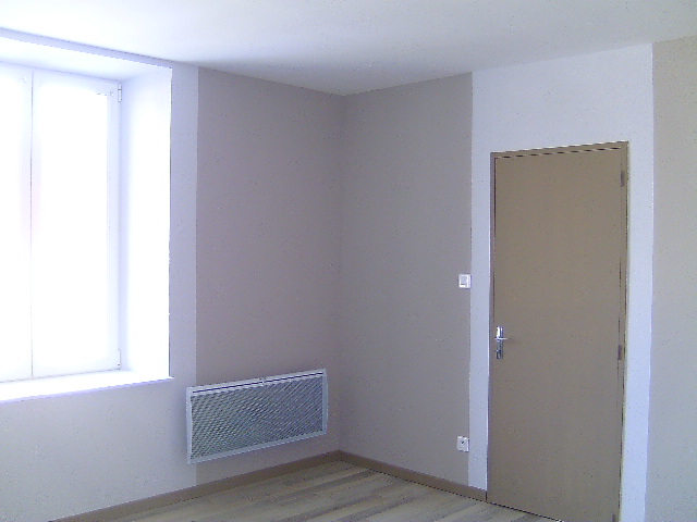 Location appartement T4 Chenimenil - Photo 4