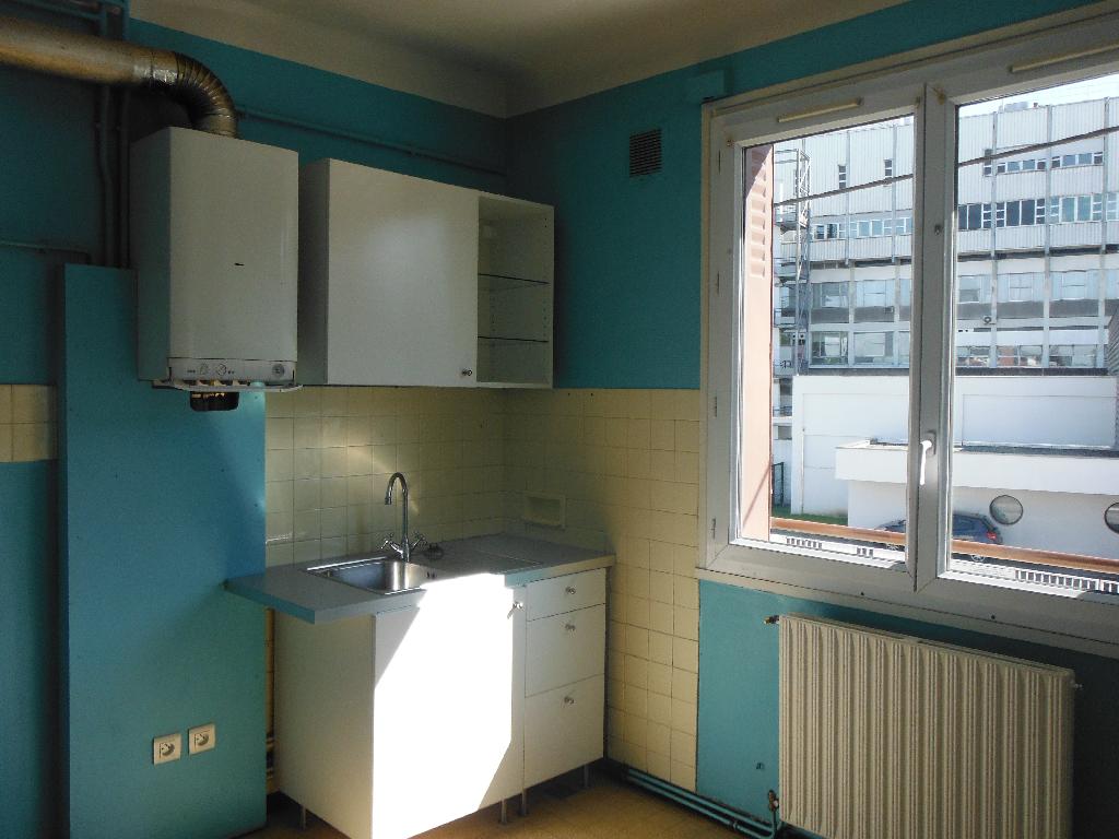 Location appartement T3 Bron - Photo 2