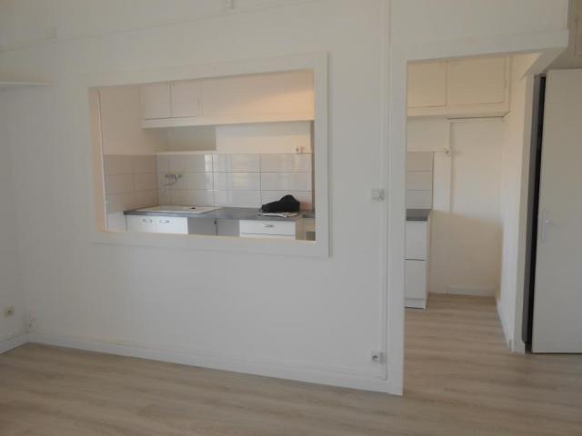 Location appartement T2 Marseille 03 - Photo 3