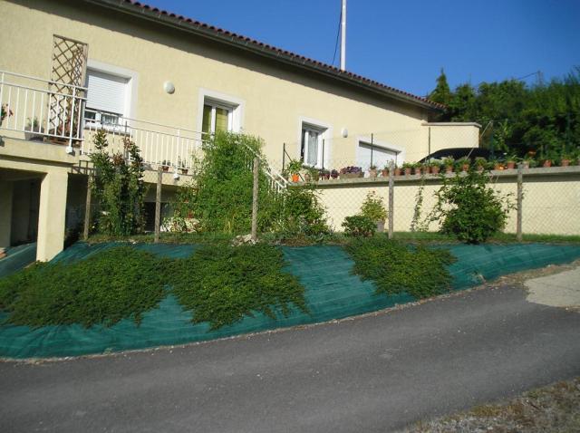 Location maison F4 Montromant - Photo 3