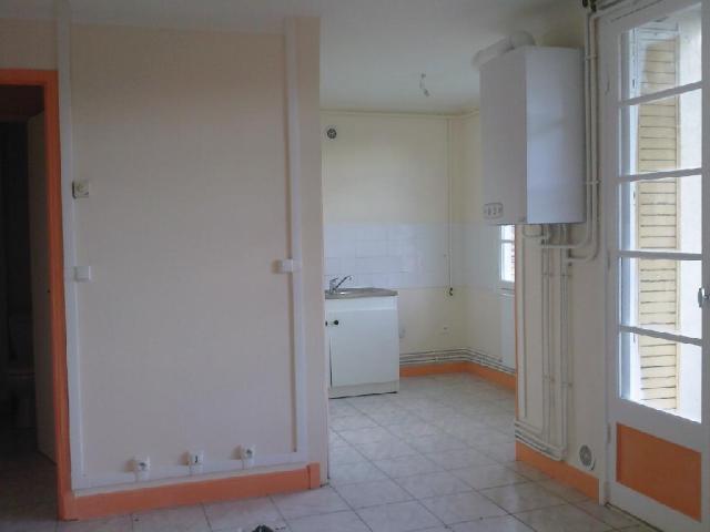 Location appartement T4 St Florent sur Auzonnet - Photo 3