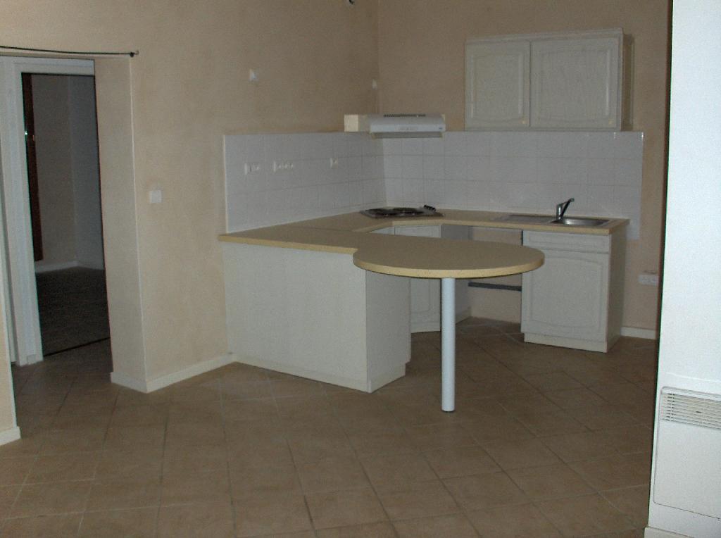 Location appartement T3 Poussan - Photo 2