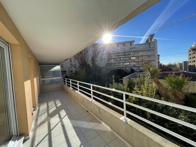 Location appartement T2 Aix en Provence - Photo 3