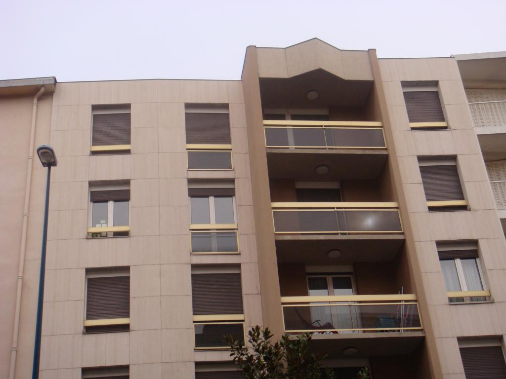 Location appartement T1 Clermont Ferrand - Photo 1
