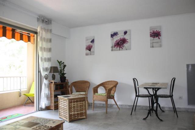 Location appartement T1 Hyeres - Photo 5