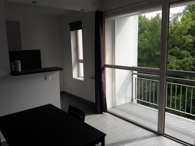 Location studio St Etienne - Photo 2