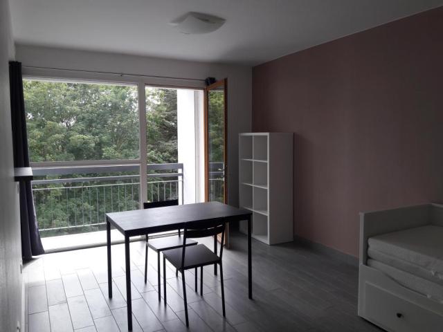 Location studio St Etienne - Photo 4