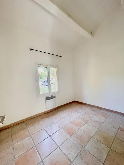 Location maison F4 Hyeres - Photo 9