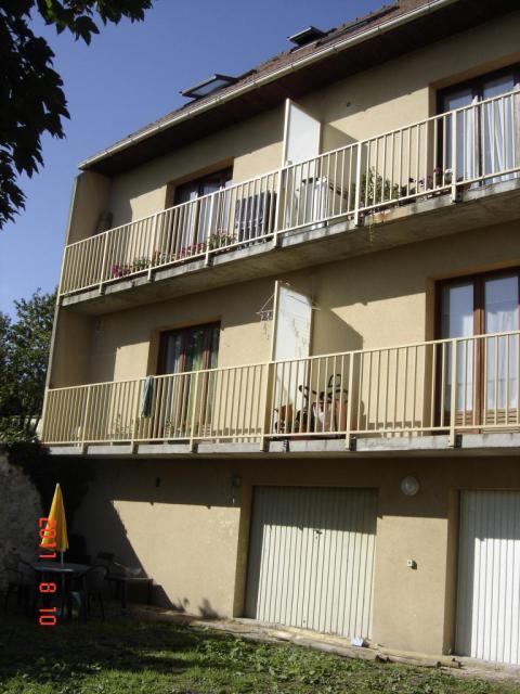 Location appartement T2 Vaux sur Seine - Photo 1